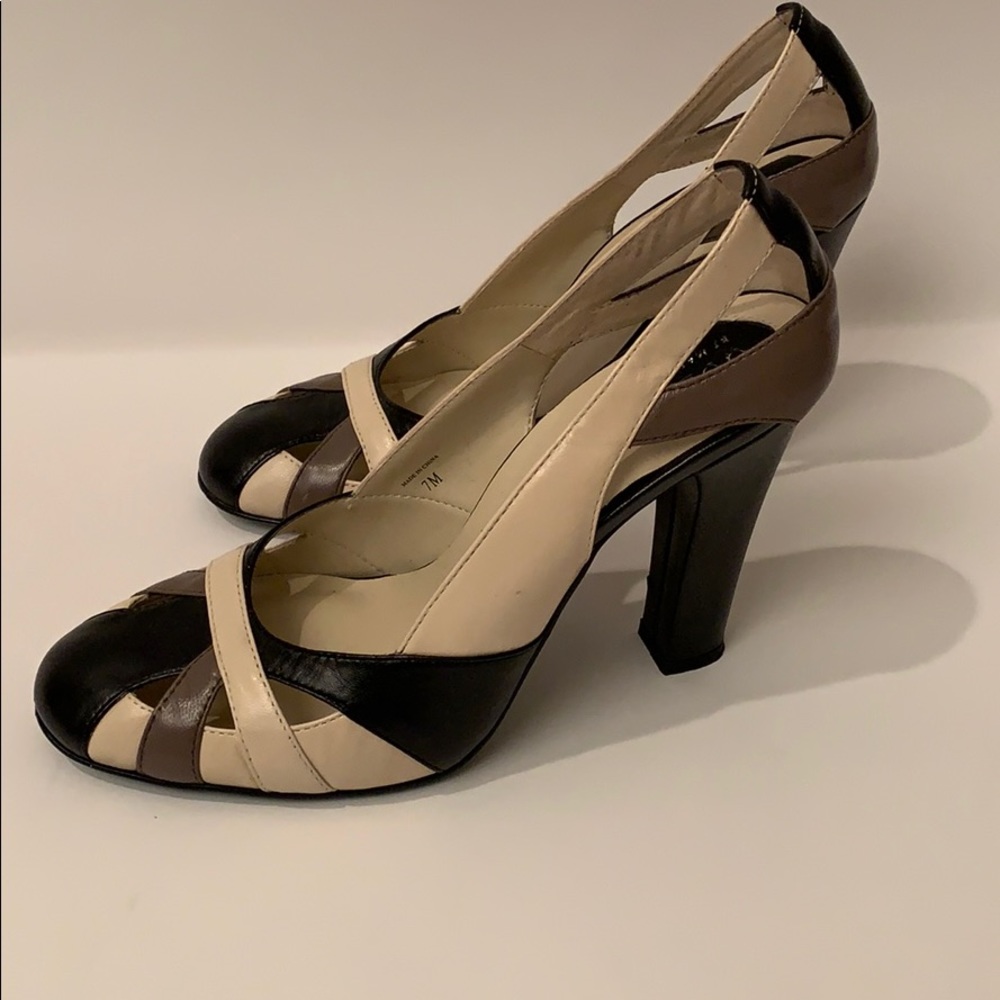 Guess By Marciano Black & Cream Strappy Heels!